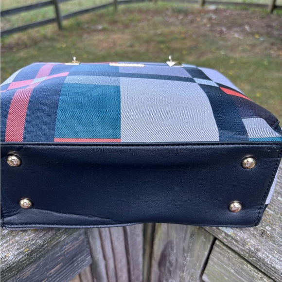 SHEIN small plaid purse very cute and colorful zippered pocket on exterior back - Picture 6 of 8